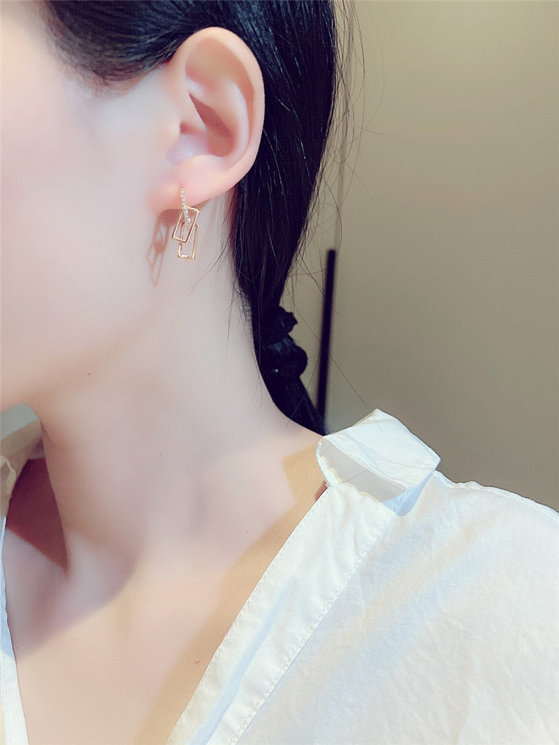 New Fashion Geometry Trendy Temperament Ear Buckle Women Exquisite Luxury Brilliant Elegant Earring Minimalist Earrings Pendant