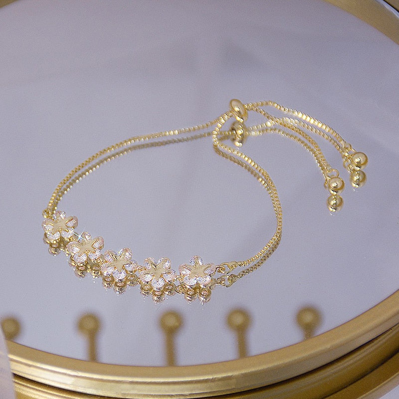 Zircon 14K Gold Flower Bracelet