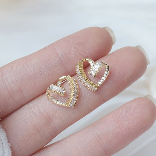 14K Gold Twist Heart Earrings Zirconia